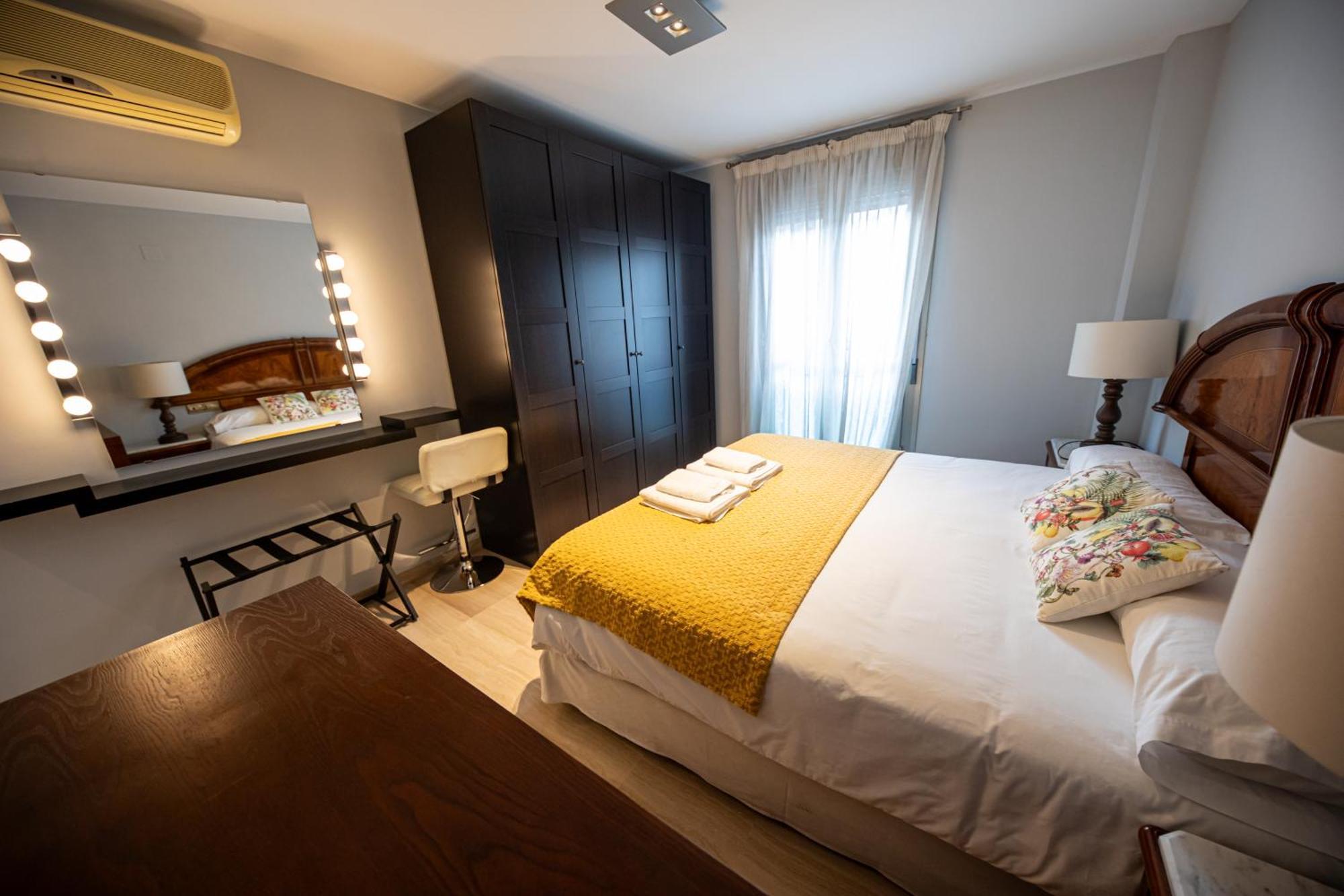Atico Moderno Y Centrico Con Balcon Curvo En Apartment Jaen