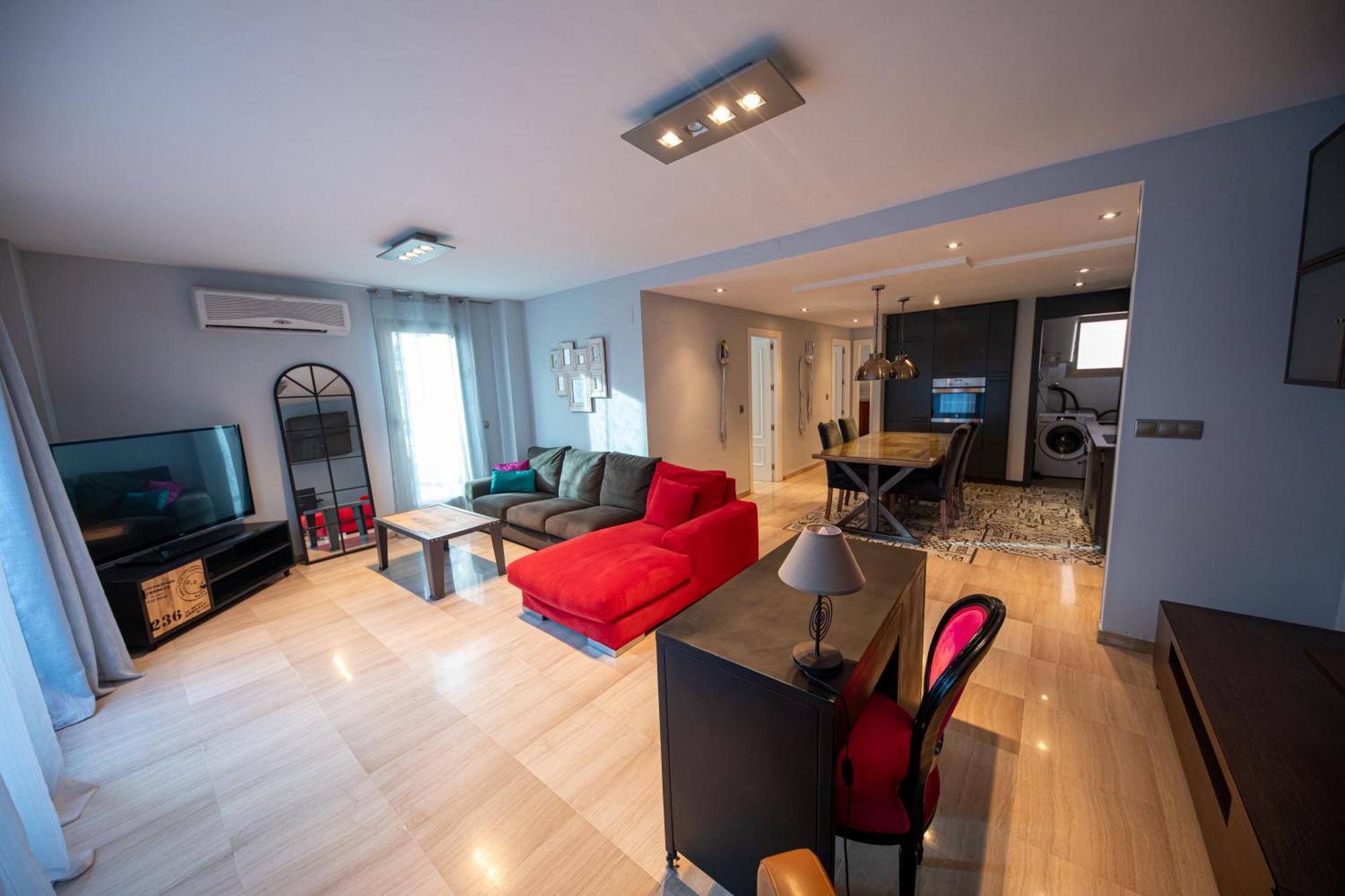 Atico Moderno Y Centrico Con Balcon Curvo En Appartement *